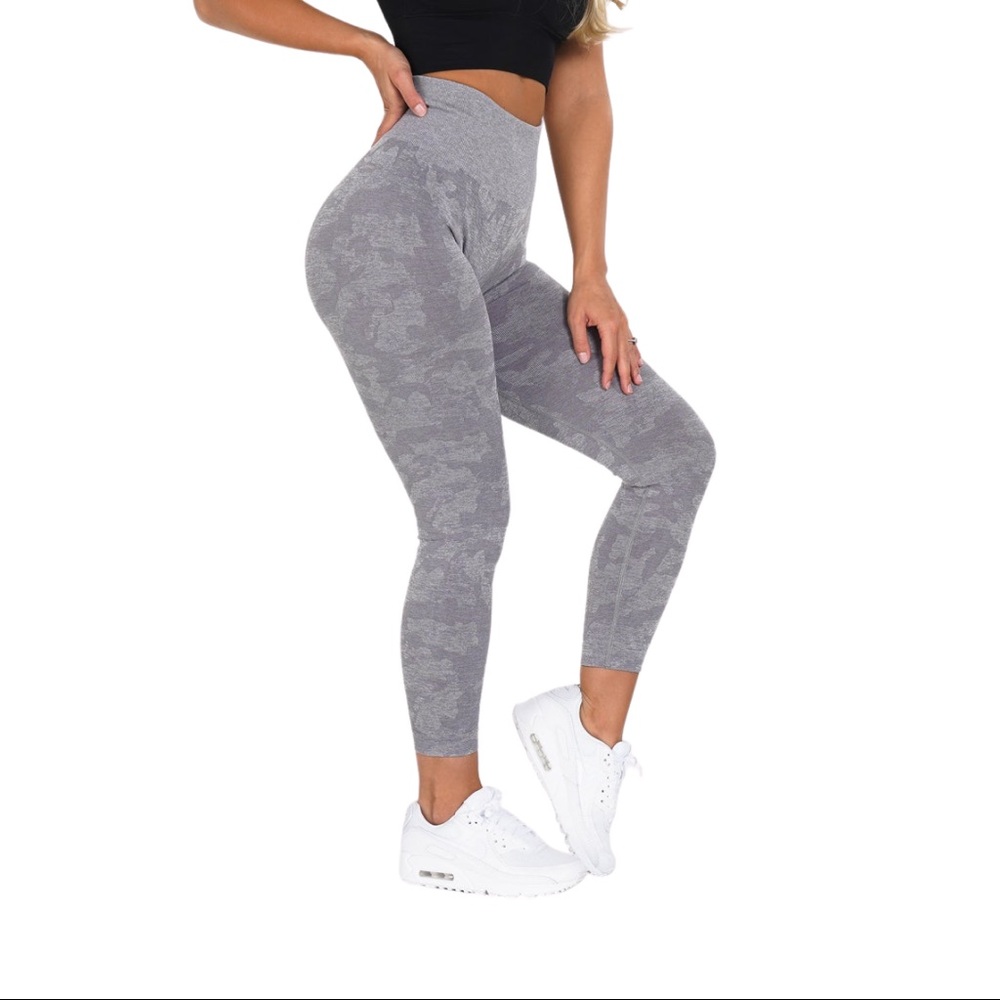 NVGTN Women's Pants Grey Camo Seamless Leggings Size XL - Picture 6 of 7
